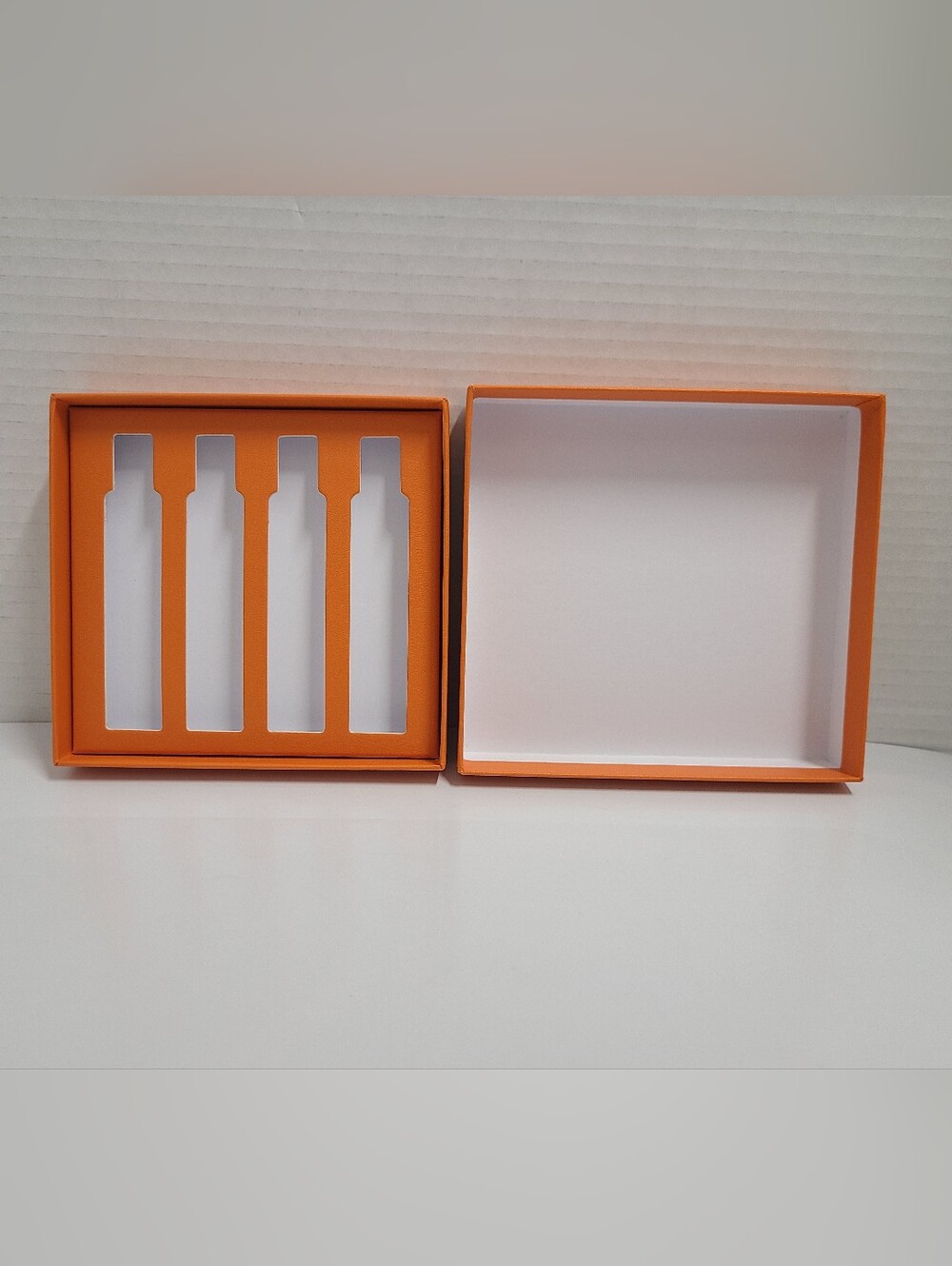 Hermēs Paris Small Square Gift Box - Picture 9 of 12